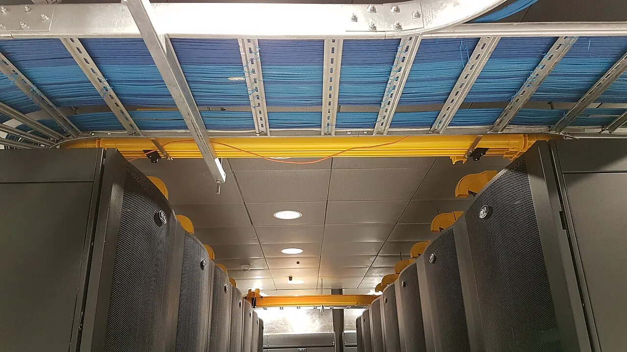 Network equipment installation in a computer room